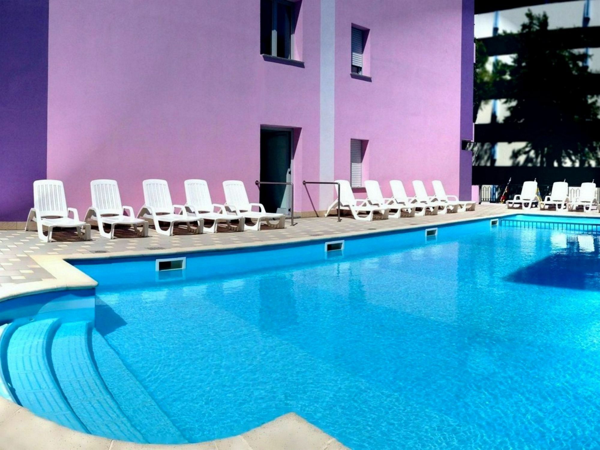 Residence Regent Beach บิบิโอเน ภายนอก รูปภาพ
