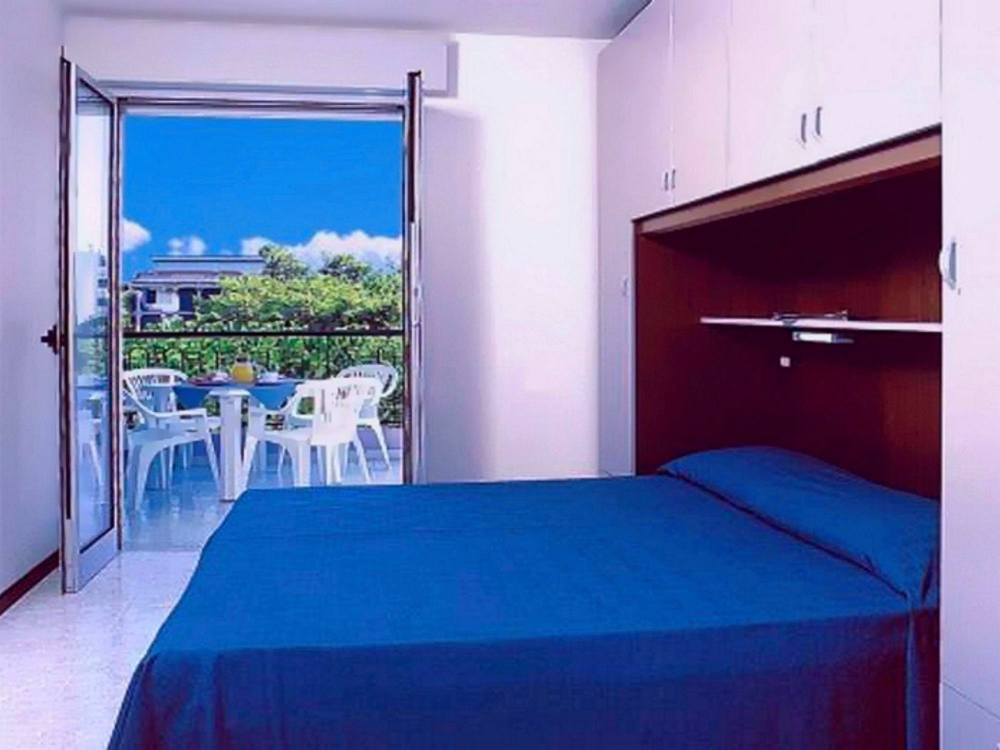 Residence Regent Beach บิบิโอเน ภายนอก รูปภาพ